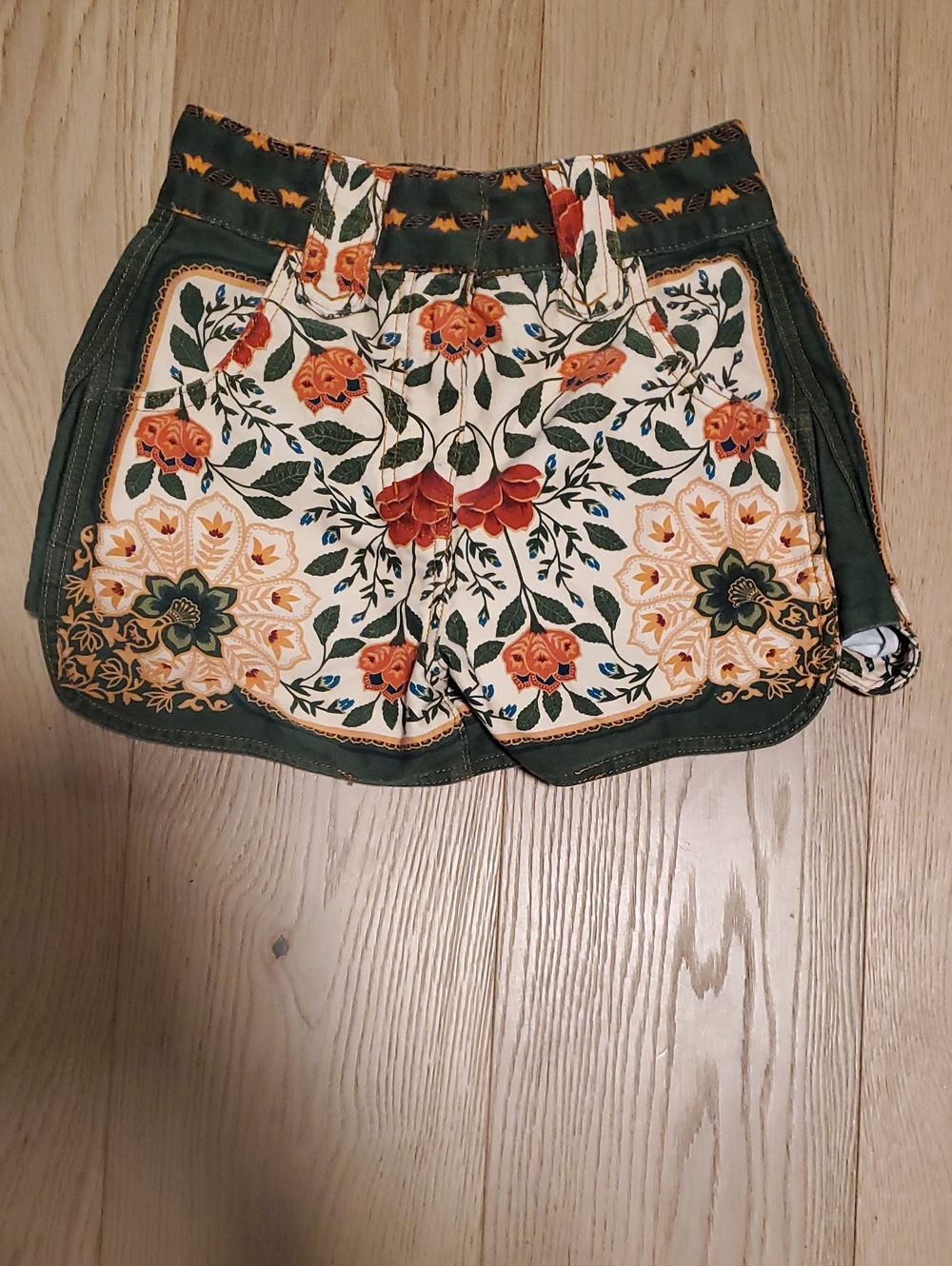FARM Rio Floral Embroidered Cream, Green & Red High-Waist Shorts - Picture 2 of 4